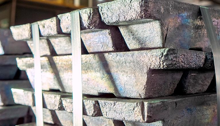 Lingotes de aluminio para suministro industrial comercializados por Llorens Metals